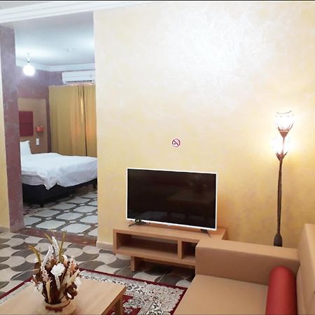 Hotel Takialt à Adrar Extérieur photo