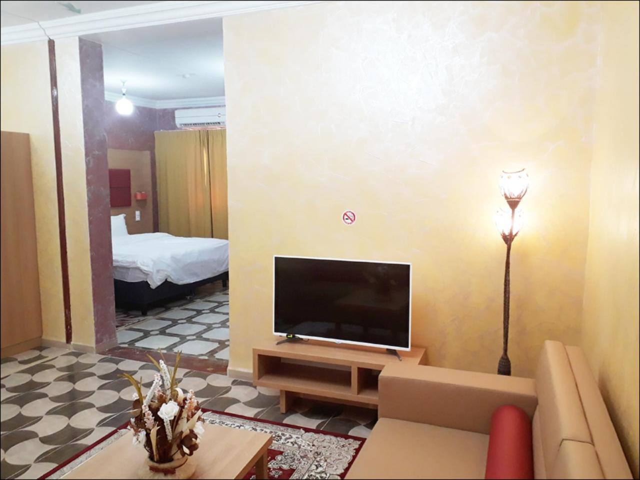 Hotel Takialt à Adrar Extérieur photo