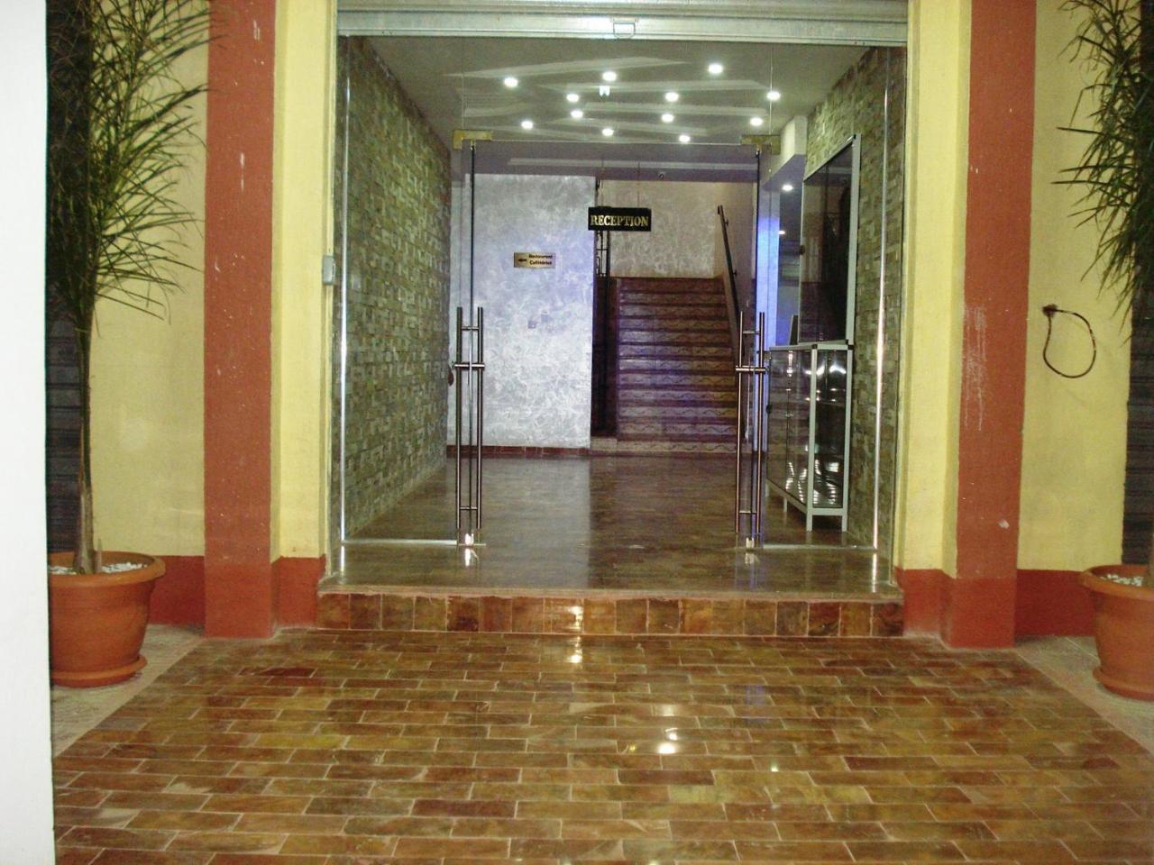 Hotel Takialt à Adrar Extérieur photo