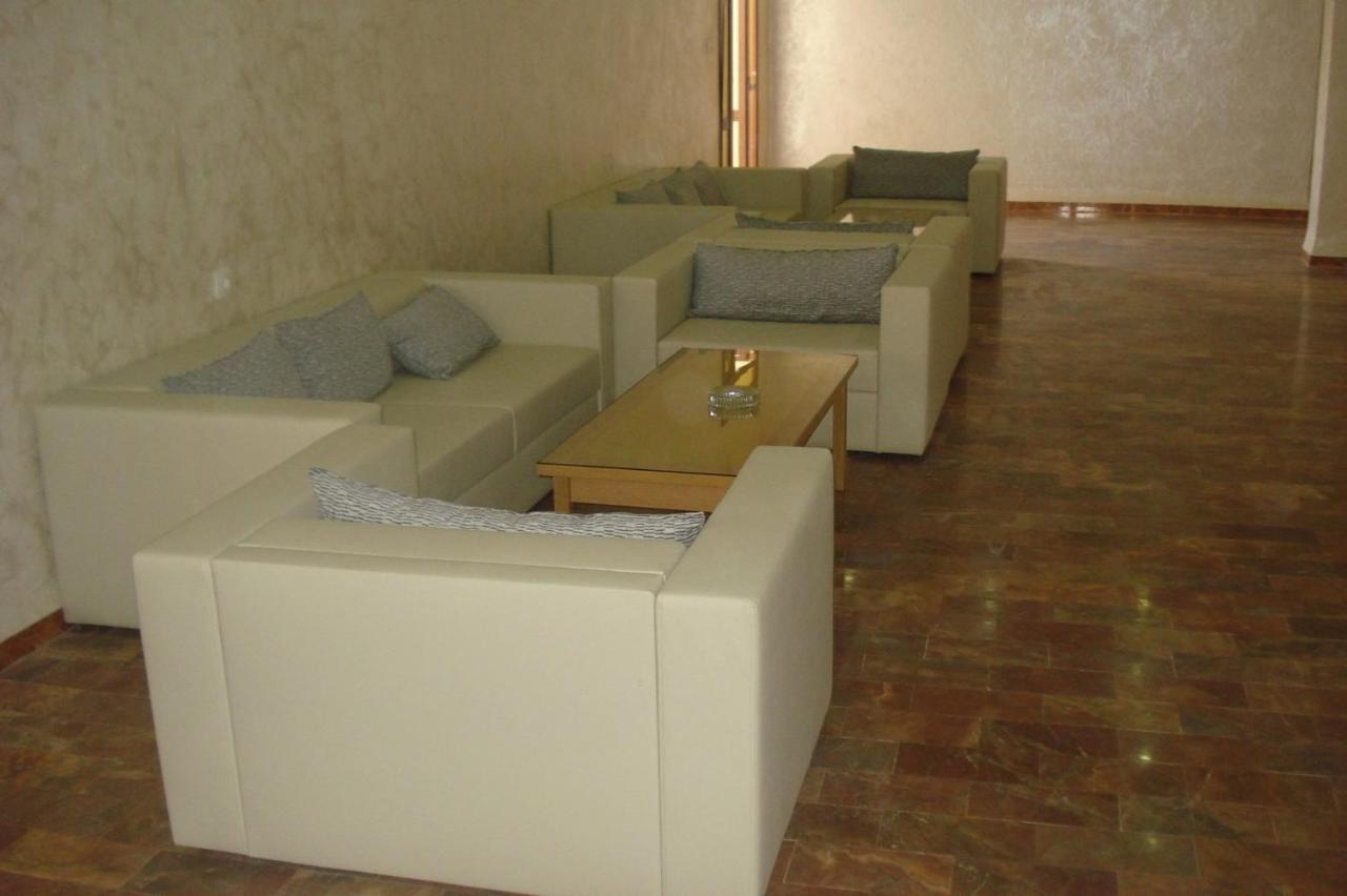 Hotel Takialt à Adrar Extérieur photo